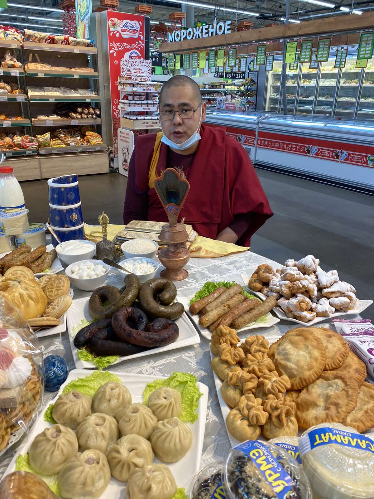 В "Мегатитане" освятили продукцию к Сагаалгану!