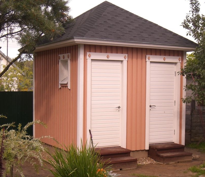 Поставка материалов и строительство уличных санузлов