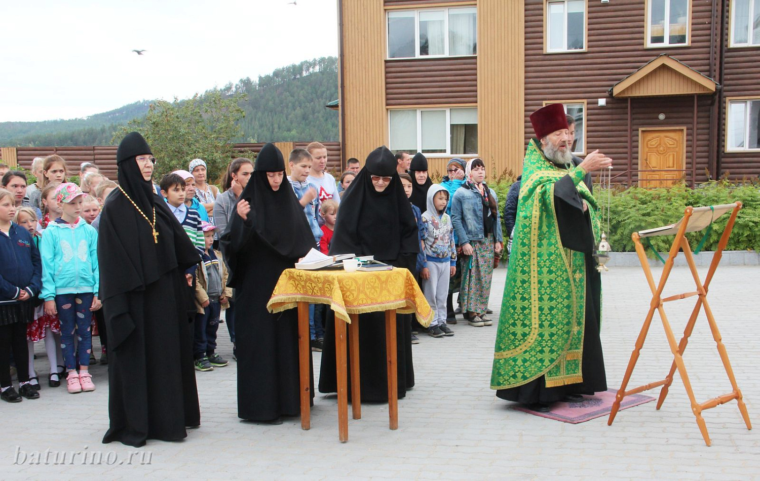 Благотворительность учит доброте