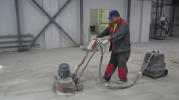 Тендер на проведение шлифовки бетонного пола с покрытием из тонкослойного эпоксидного состава