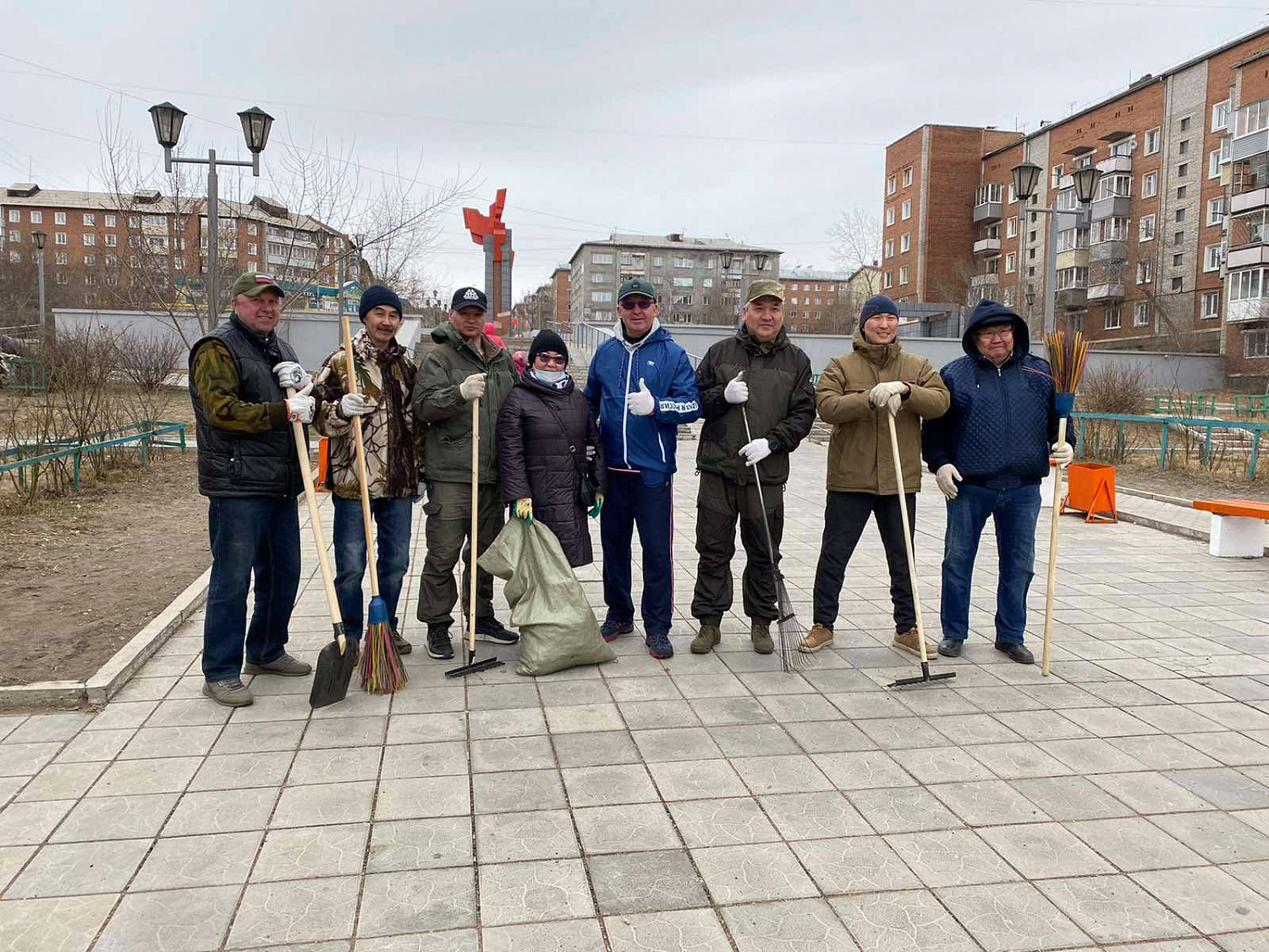 Делаем наш город чистым и красивым! Делаем наш город чистым и красивым!
