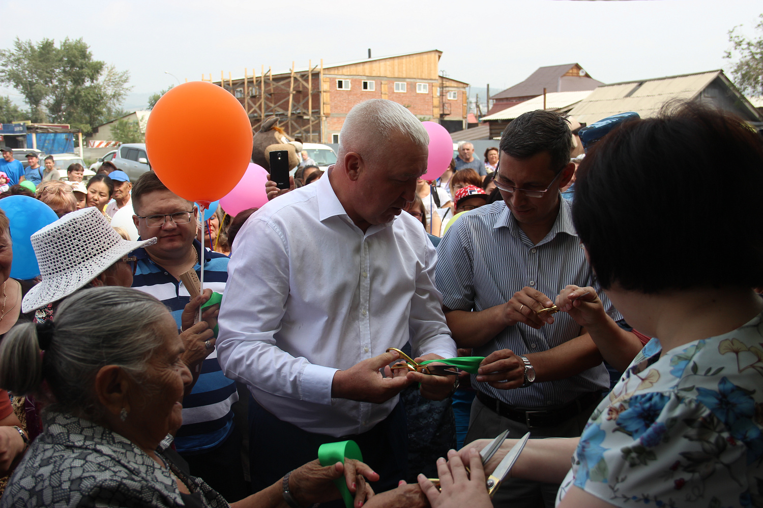 Наш новый супермаркет на Левом берегу