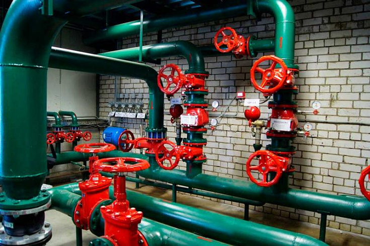 Монтаж системы внутреннего противопожарного водопровода
