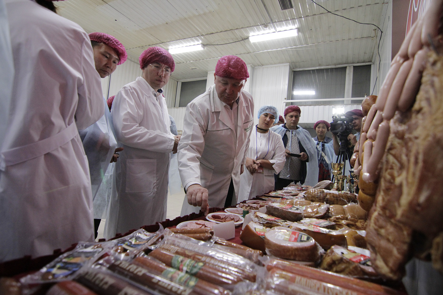 Глава Бурятии А.Цыденов: «Фабрика «Селенга» - вкусная и качественная продукция!»