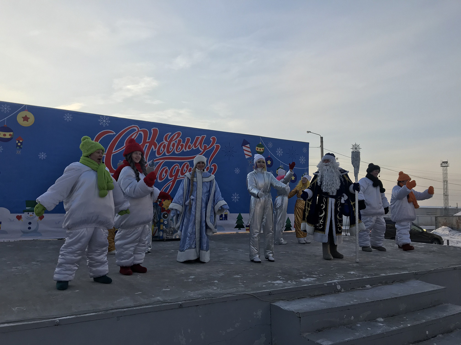 Праздник к нам приходит!