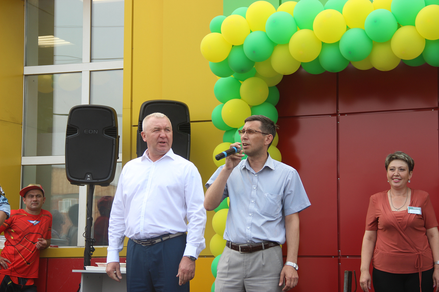 Наш новый супермаркет на Левом берегу