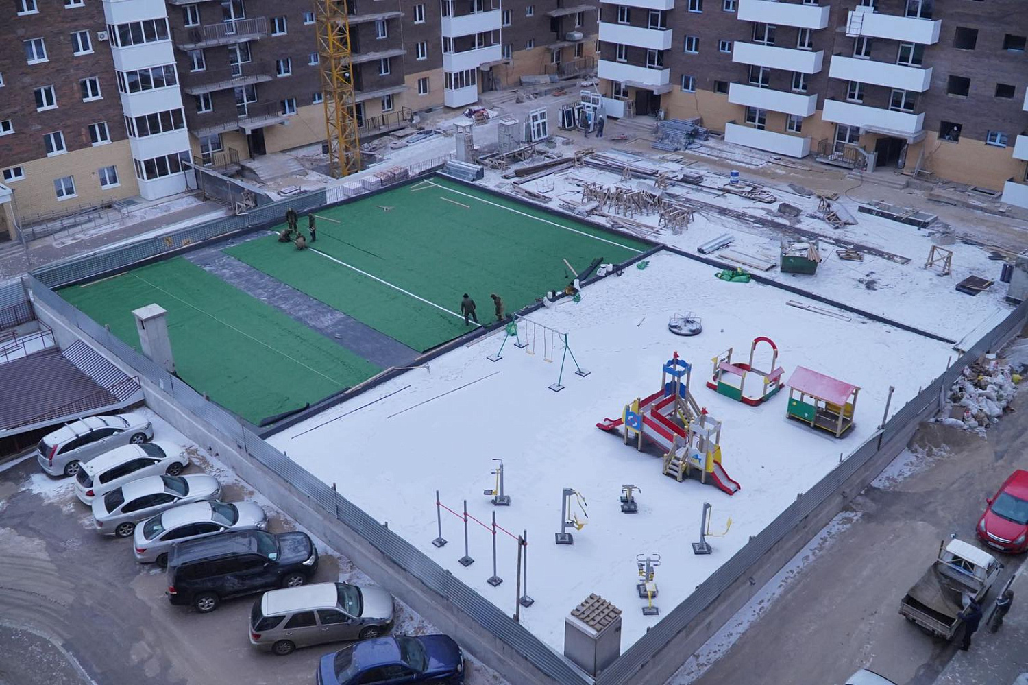 Евгению Жербаеву вручили ключи от квартиры 