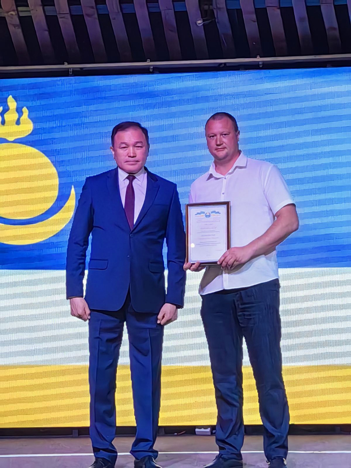 В преддверии «Дня работника торговли» в Улан-Удэ наградили сотрудников ГК «Титан»! 